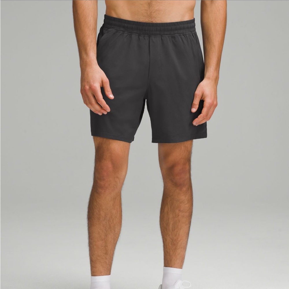 Lululemon Men’s “Pace Breaker” Short 7” Inseam Linerless (XL)